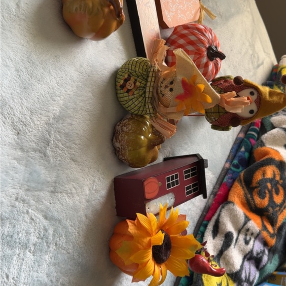 Fall decorations - Picture 10 of 13